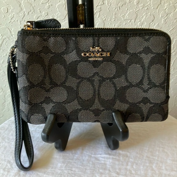 Coach: Black & Gray Signature Double Zip Wristlet- Silver Tone - Picture 1 of 15